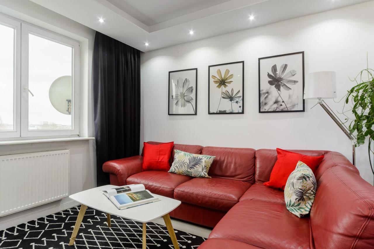 Family Apartment With A Terrace On Aleje Jerozolimskie ワルシャワ エクステリア 写真